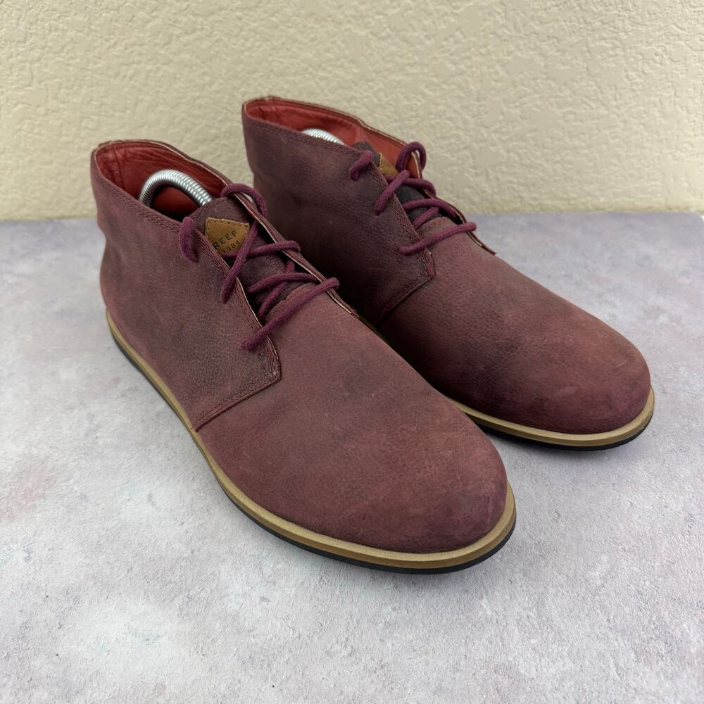 Reef Kudu Mid Chukka Boots Mens Size 11 Red Distressed Leather Coastal